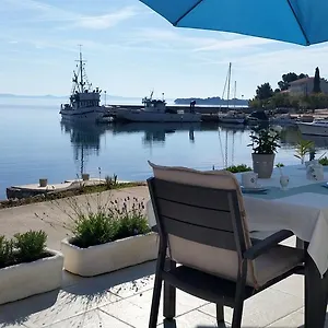 Sea Reflections Apartment